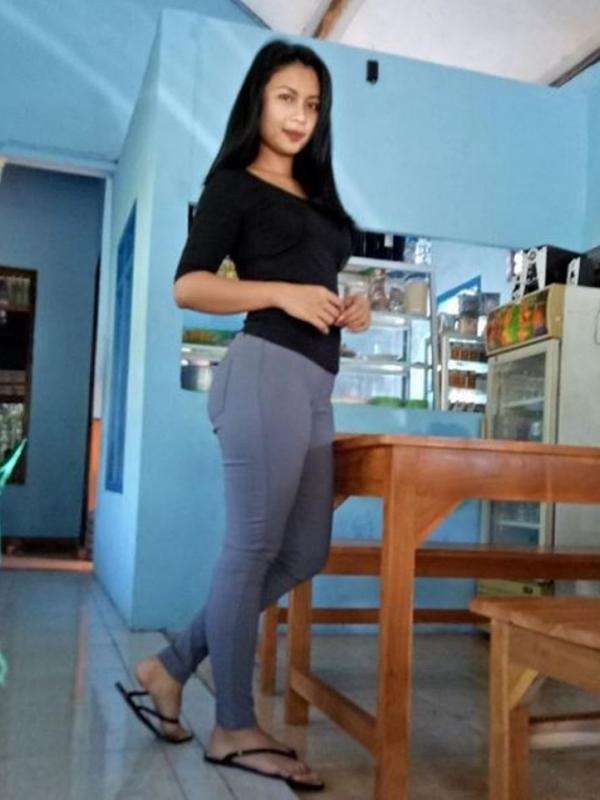 Tak Lagi Syuting dan Jatuh Miskin, Deretan Seleb Ini Tinggal di Rumah Sederhana, Hunian Aldi Taher Bikin Salfok!