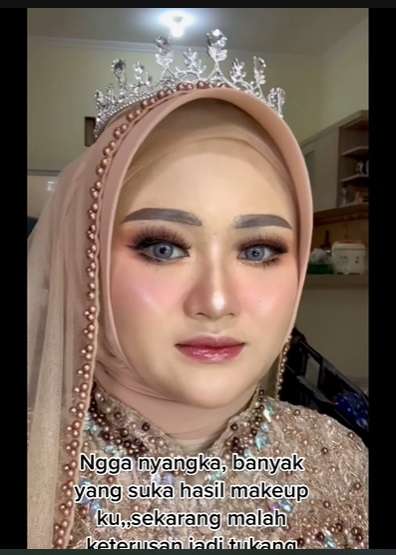Wanita Ini Pamer Makeup Nikah Versi Sendiri VS MUA, Hasilnya Bak Bumi dan Langit