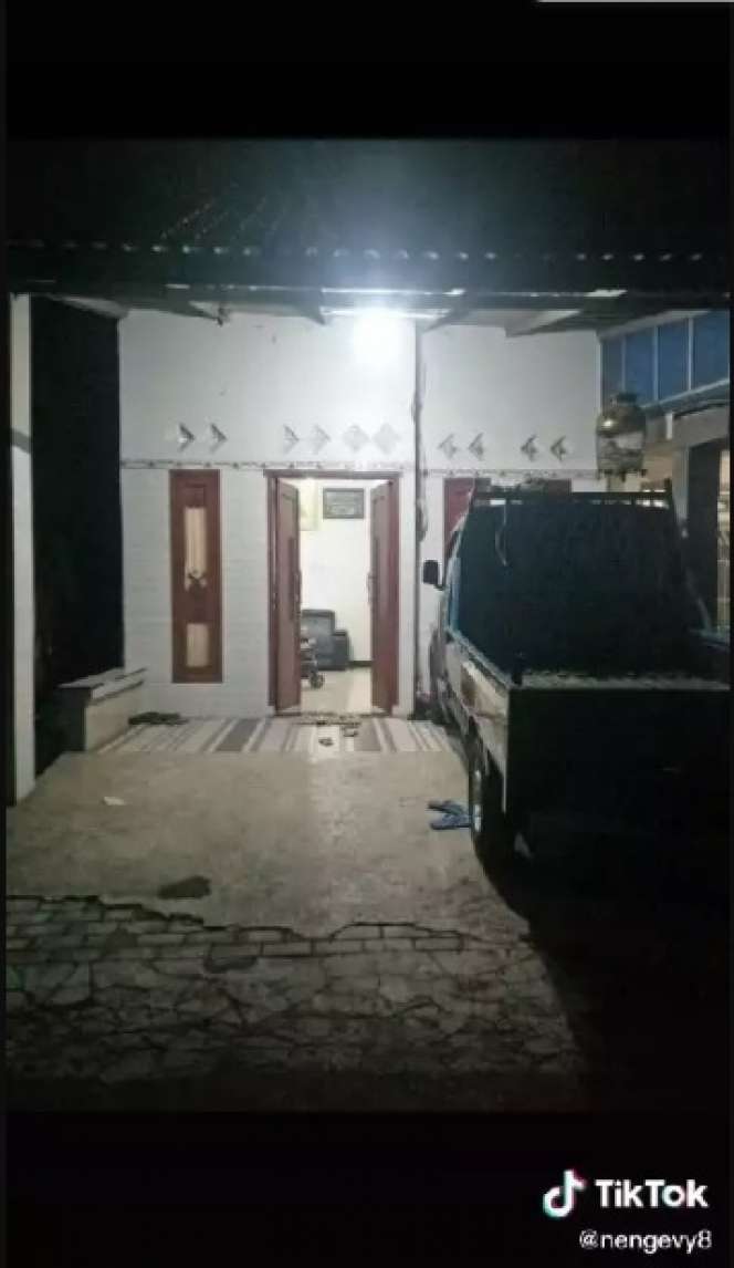 Dulu Dihina Tinggal di Rumah Bak Kandang Ayam, Wanita Ini Buktikan Kesuksesannya, Kini Huniannya Berubah Drastis