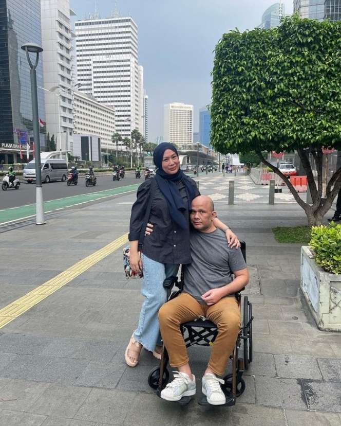 Potret Kesetiaan Imelda Laksmi Istri Harry Pantja Temani Sang Suami yang Idap Stroke, Awalnya Tak Tahu Suaminya Presenter Kondang