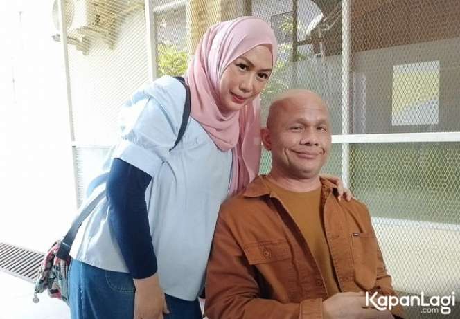 Potret Kesetiaan Imelda Laksmi Istri Harry Pantja Temani Sang Suami yang Idap Stroke, Awalnya Tak Tahu Suaminya Presenter Kondang