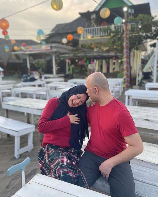 Potret Kesetiaan Imelda Laksmi Istri Harry Pantja Temani Sang Suami yang Idap Stroke, Awalnya Tak Tahu Suaminya Presenter Kondang