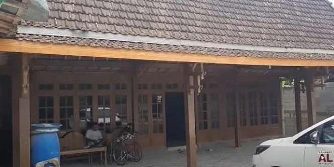 Potret Rumah Pedangdut Koplo di Kampung Halaman, Punya Denny Caknan Bikin Melongo