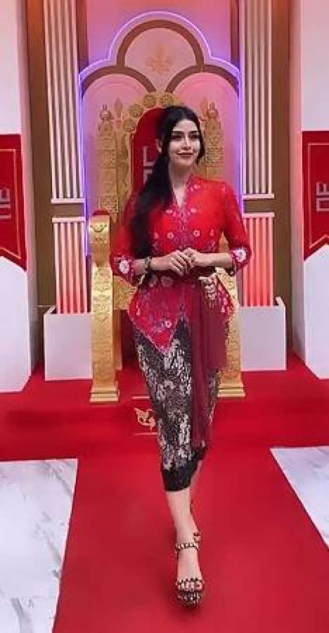 Potret Astrid Angel Mantan Aspri Ke 9 Hotman Paris, Penampilannya Bikin Melongo