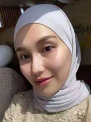 Potret Biduan Dangdut dalam Balutan Hijab, Happy Asmara Paling Disorot