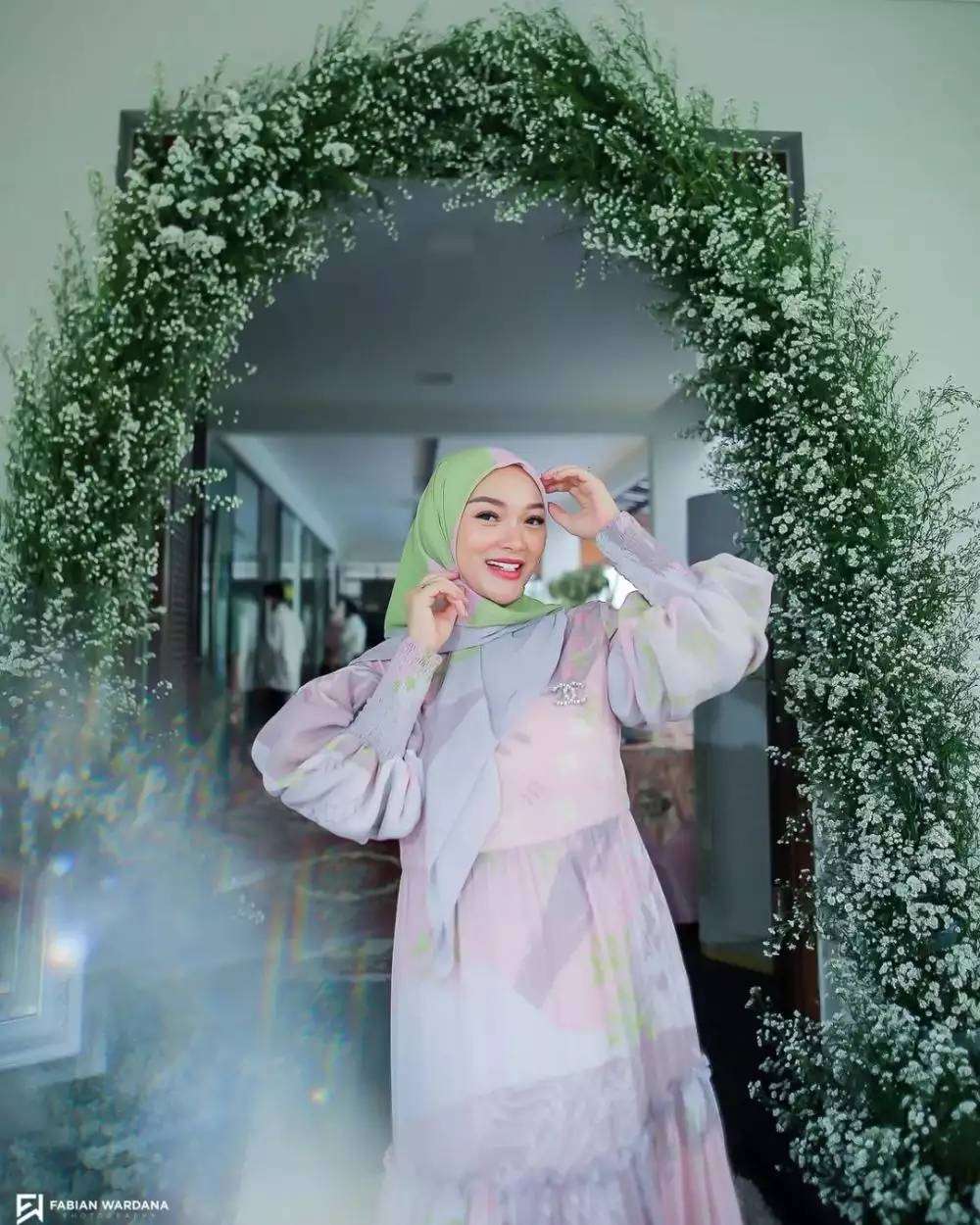 Potret Biduan Dangdut dalam Balutan Hijab, Happy Asmara Paling Disorot