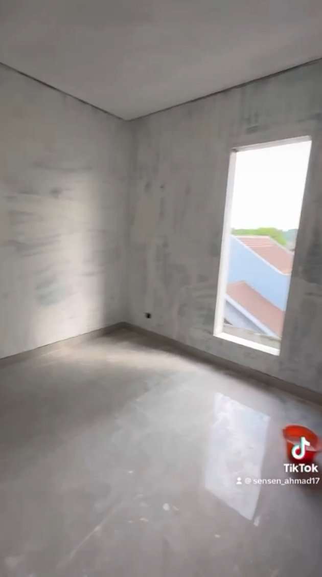 Potret Transformasi Rumah Sensen Asisten Raffi Ahmad, Dulu Tinggal di Gang Sempit, Kini Bikin Rumah di Kawasan Elit