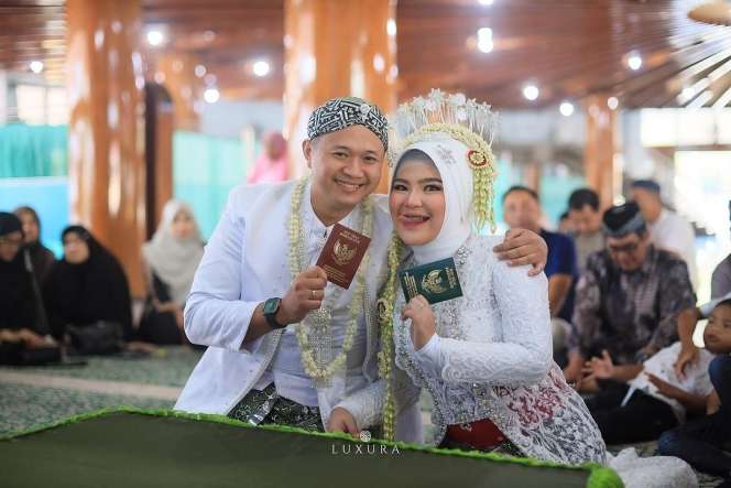 Sempat Berseteru, Momen Dewi Perssik Hadir Penikahan Rosa Meldianti