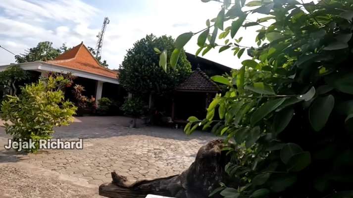 10 Potret Rumah Mewah Bangkit, Mantan Pacar Bella Bonita, Bak Istana Keraton, Lebih Sultan dari Denny Caknan?