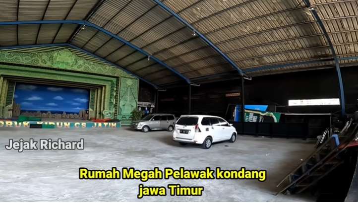 10 Potret Rumah Mewah Bangkit, Mantan Pacar Bella Bonita, Bak Istana Keraton, Lebih Sultan dari Denny Caknan?