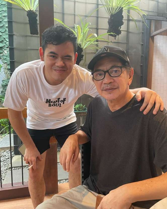 Pemuda Tampan Ini Ternyata Aktor Tersohor Indonesia, Dikenal Karena Peran Antagonis Kini Kabar Terbarunya Bikin Pilu