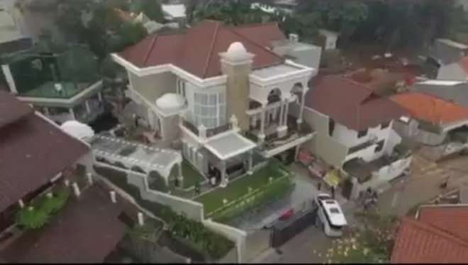 12 Potret Rumah Artis Termahal, Raffi Ahmad Bukan Nomor Satu, Kalah Oleh Sosok ini