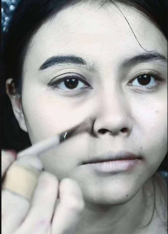 Wanita Seribu Wajah Ini Pamer Makeup Mirip Jeje Govinda, Ternyata Hasilnya…