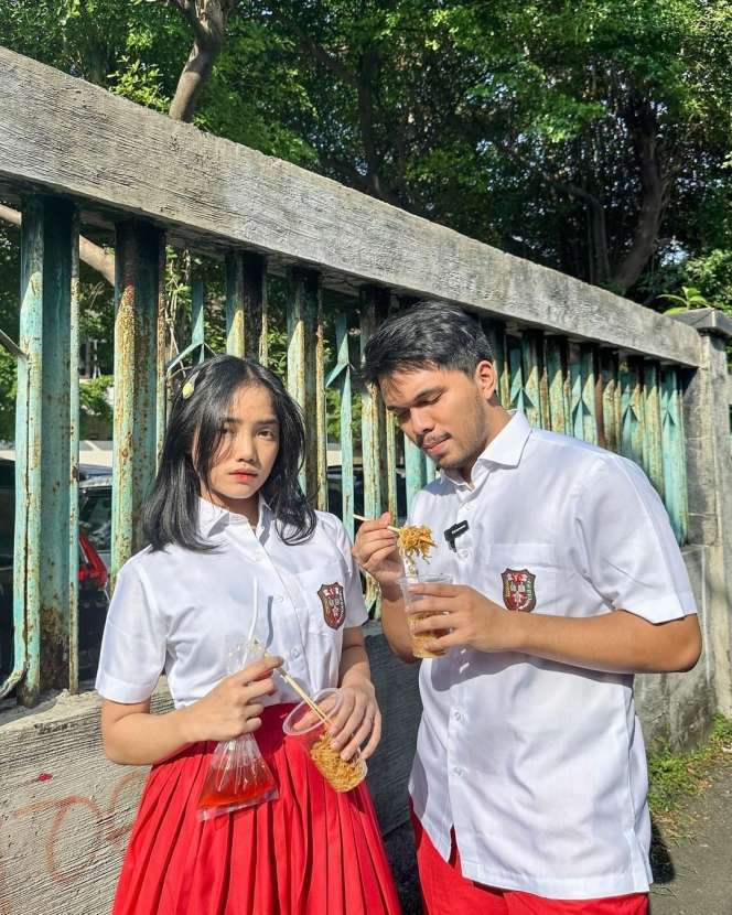 10 Artis Cosplay Pakai Seragam SD, Adam Suseno Suami Inul Daratista Kocak Abis, Auto Ngakak!