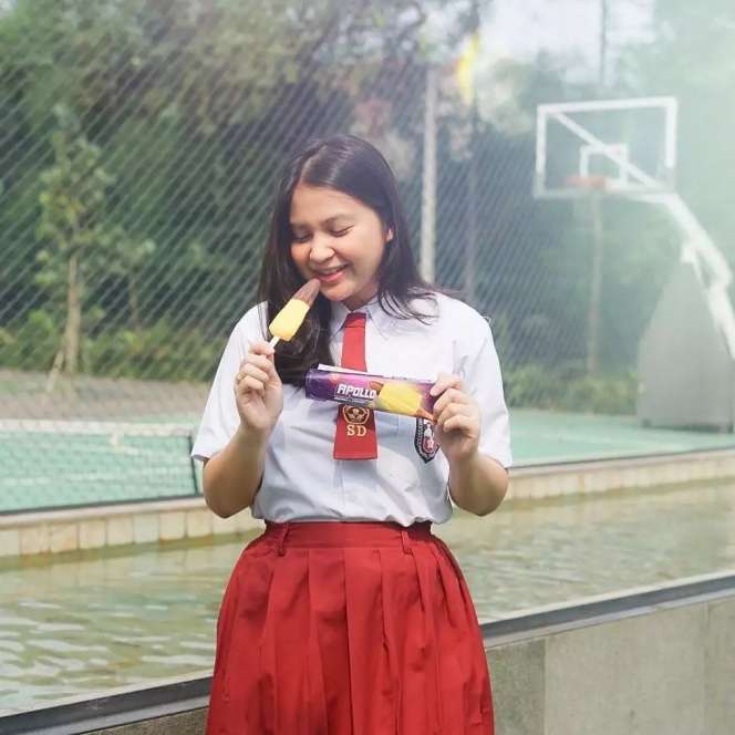 10 Artis Cosplay Pakai Seragam SD, Adam Suseno Suami Inul Daratista Kocak Abis, Auto Ngakak!