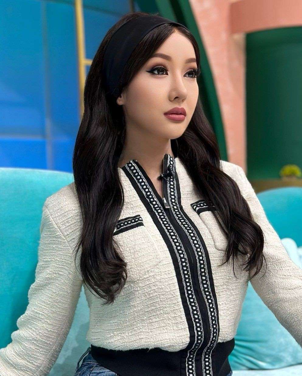 13 Gaya Artis Dandan Ala Barbie di Dunia Nyata, Nia Ramadhani Mirip Banget, Tercengang!
