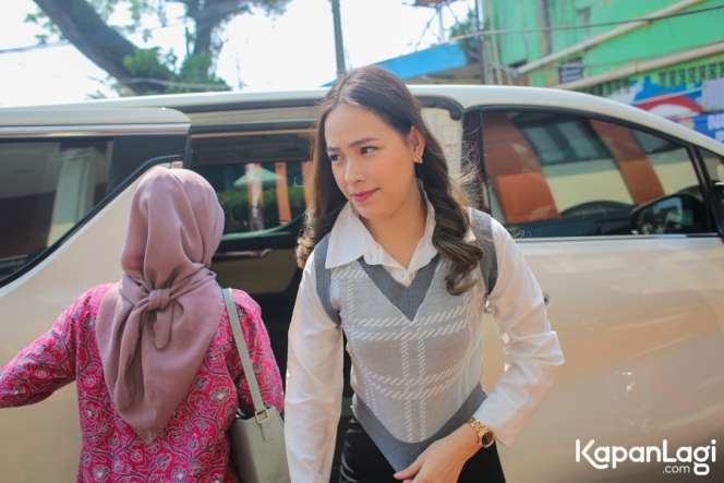 Usai Gugat Cerai Sang Suami, Lady Nayoan Merasa Rezekinya Lancar, Izinkan Rendy Kejaernett Lanjutkan Hubungan dengan Syhanaz