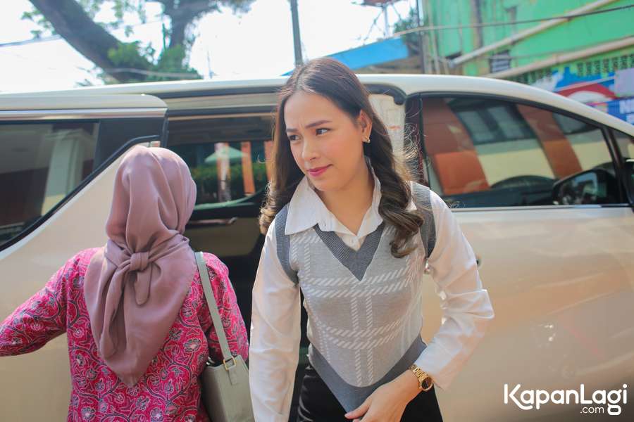 Usai Gugat Cerai Sang Suami, Lady Nayoan Merasa Rezekinya Lancar, Izinkan Rendy Kejaernett Lanjutkan Hubungan dengan Syhanaz