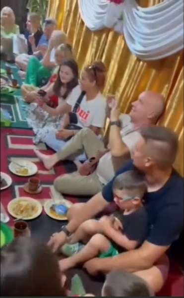Viral Kisah Cinta Beda Negara, Gadis Polandia Dinikahi Pria Asal Sinjai, Keluarga Mempelai Wanita Langsung Jadi Sorotan
