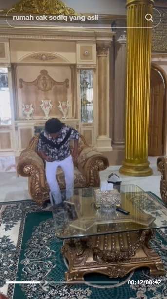 10 Potret Rumah Cak Sodiq yang Bak Istana Emas, Dijuluki Raja Dangdut Koplo, Serasa Negeri Dongeng!