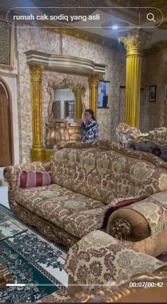 10 Potret Rumah Cak Sodiq yang Bak Istana Emas, Dijuluki Raja Dangdut Koplo, Serasa Negeri Dongeng!