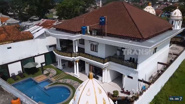 10 Potret Rumah Mewah Bos Textile Mantan ART, Istana di Dunia Nyata, Ruang Karaoke Rp1 Miliar