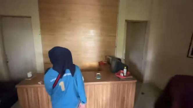 10 Potret Rumah Masa Kecil Nagita Slavina yang Tak Pernah Tersorot, Kini Terbengkalai dan Berhantu!