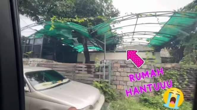 10 Potret Rumah Masa Kecil Nagita Slavina yang Tak Pernah Tersorot, Kini Terbengkalai dan Berhantu!