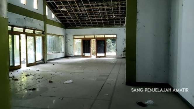 Potret Rumah Mewah Milik Artis Cilik Era 80-an yang Kini Terbengkalai, Masih Kokoh Bak Bangunan Bekas Belanda