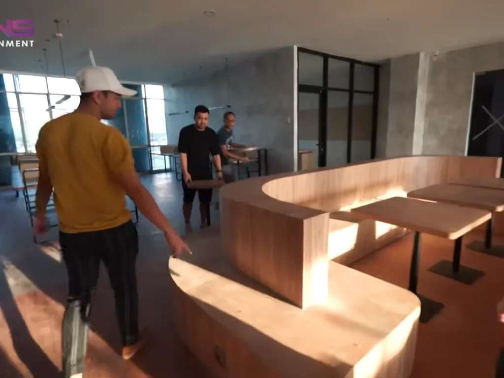 10 Potret Kantor Baru Raffi Ahmad yang Menelan Rp150 Miliar, Mewahnya Bikin Menjerit!
