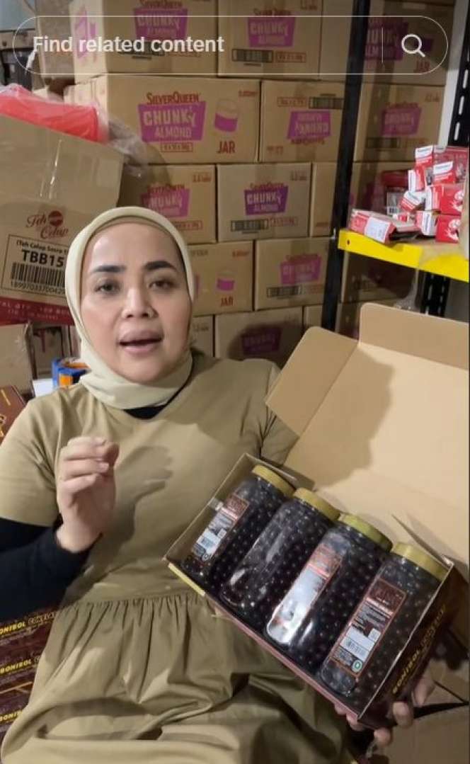 Dulu Dikenal Tajir Melintir, Kini Muzdalifah Tak Malu Jualan Tisu Sampai Sabun Mandi 