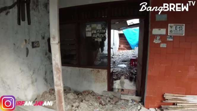 10 Potret Kondisi Rumah Kumuh Putri, Eks Model Dewasa Puluhan Tahun Hidup Tanpa Air & Listrik