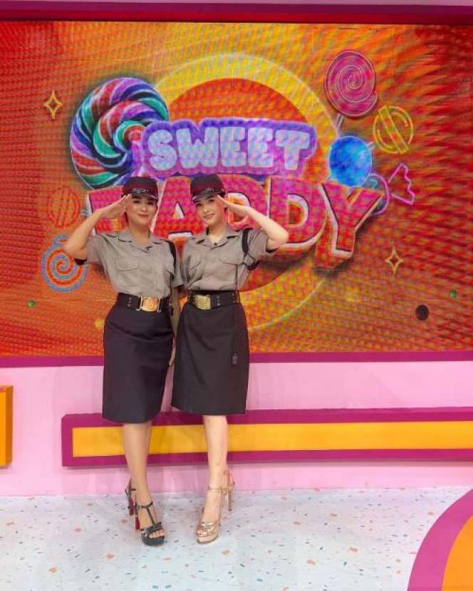 Potret Cantik Devay Duo Anggrek yang Kerap Tampil Menggoda, Usai Lagu Cikini Gondangdia Viral