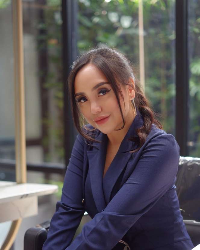 Dulu Viral Nikah Usia 18 Tahun, Kini Hidup Artis Cantik Ini Berubah Drastis Usai Cerai