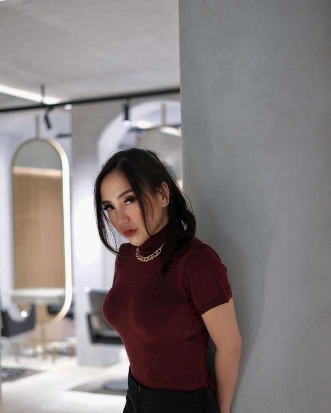 Dulu Viral Nikah Usia 18 Tahun, Kini Hidup Artis Cantik Ini Berubah Drastis Usai Cerai