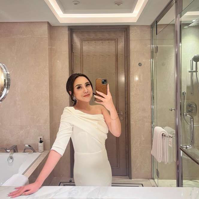 Dulu Viral Nikah Usia 18 Tahun, Kini Hidup Artis Cantik Ini Berubah Drastis Usai Cerai