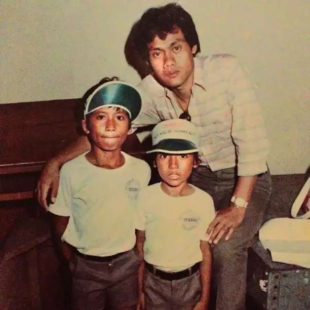 10 Potret Lawas Artis Foto Bareng Seleb Idolanya Sebelum Terkenal, Anya Geraldine Bikin Salfok!
