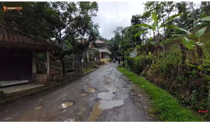 Tak Disangka Rumah Mewah Mepet Sawah Ini Milik Pedangdut Ternama, Dulu Berdinding Bambu Kini Berubah Drastis Usai Direnovasi