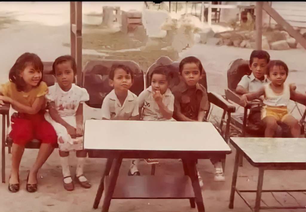 Bocah Imut Ini Pilih Berhenti Kuliah Demi Jadi Vokalis Band, Kini Kariernya Kian Moncer Usai Banting Stir Jadi Pejabat 