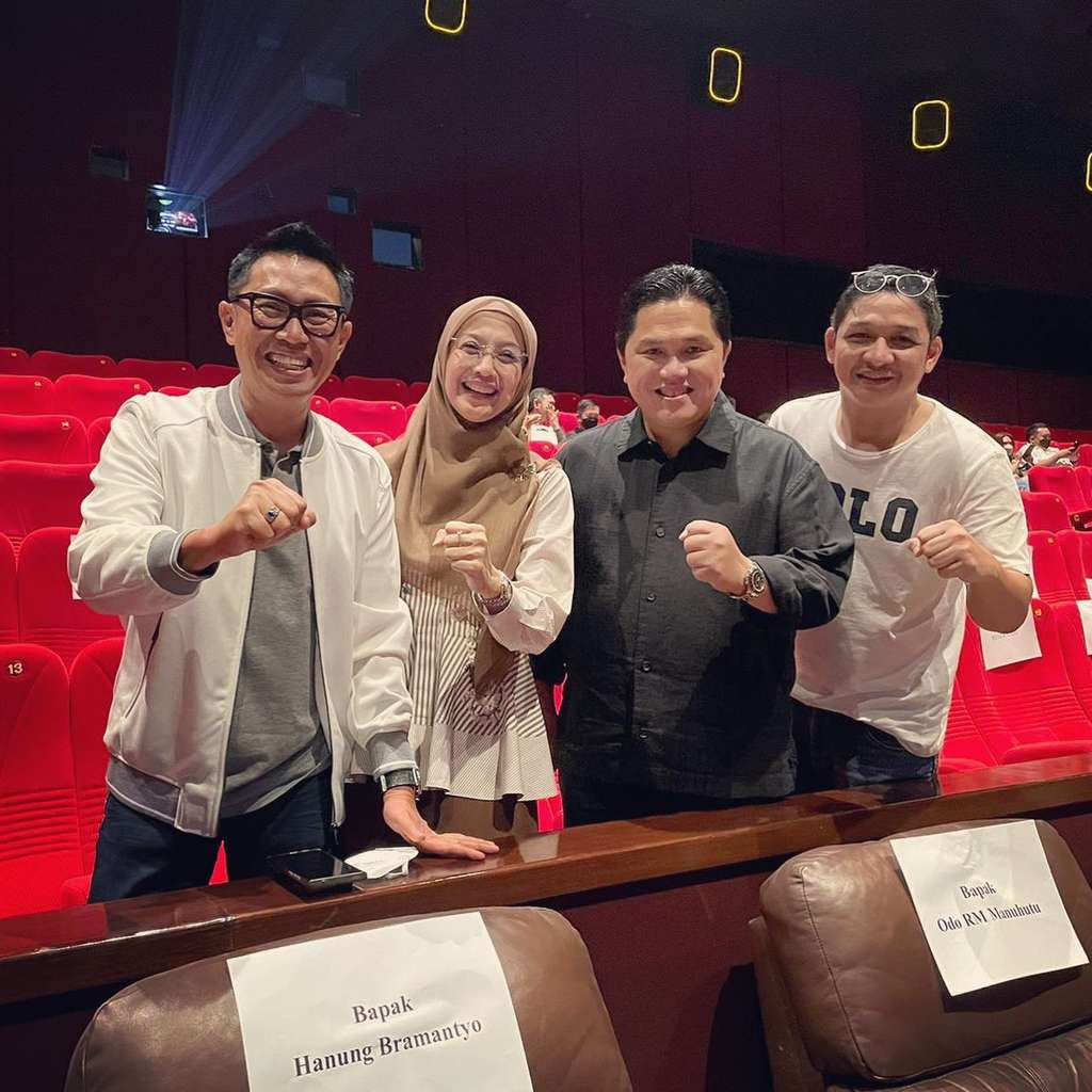 Bocah Imut Ini Pilih Berhenti Kuliah Demi Jadi Vokalis Band, Kini Kariernya Kian Moncer Usai Banting Stir Jadi Pejabat 