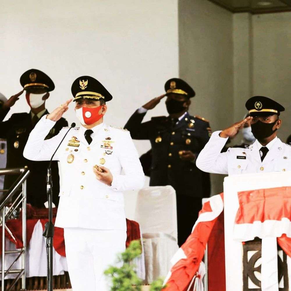 Bocah Imut Ini Pilih Berhenti Kuliah Demi Jadi Vokalis Band, Kini Kariernya Kian Moncer Usai Banting Stir Jadi Pejabat 