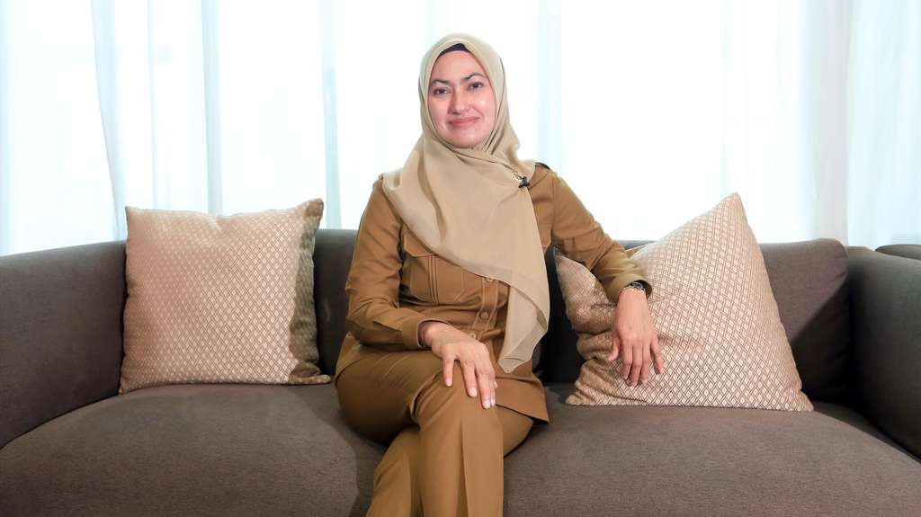 Potret di Balik Paras Cantik Bupati Luwu Utara Indah Putri Indriani