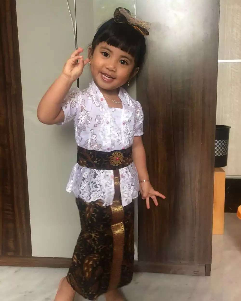 12 Potret Anak Balita Artis Pakai Kebaya, Chava & Ameena Super Gemas, Bak Boneka Nasional