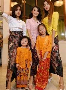 12 Potret Anak Balita Artis Pakai Kebaya, Chava & Ameena Super Gemas, Bak Boneka Nasional