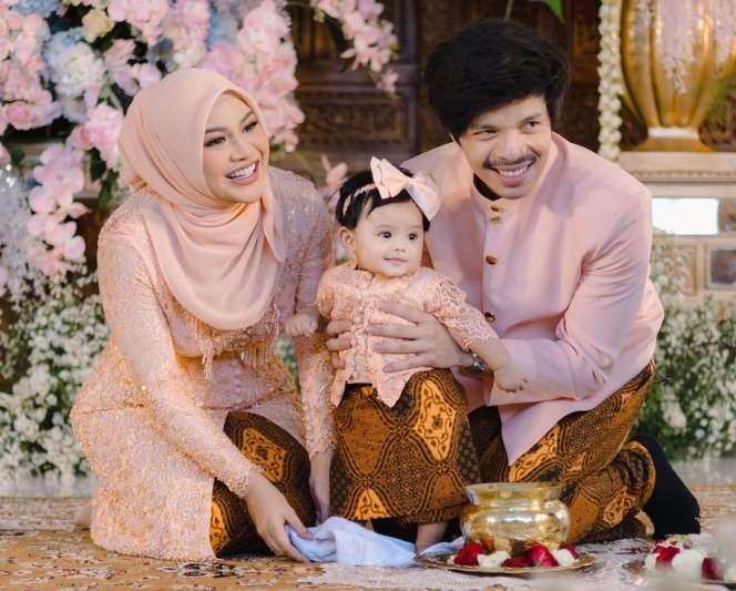12 Potret Anak Balita Artis Pakai Kebaya, Chava & Ameena Super Gemas, Bak Boneka Nasional