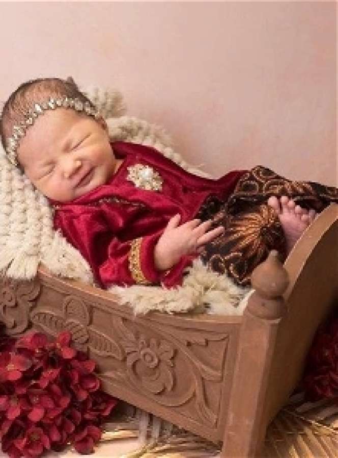 12 Potret Anak Balita Artis Pakai Kebaya, Chava & Ameena Super Gemas, Bak Boneka Nasional