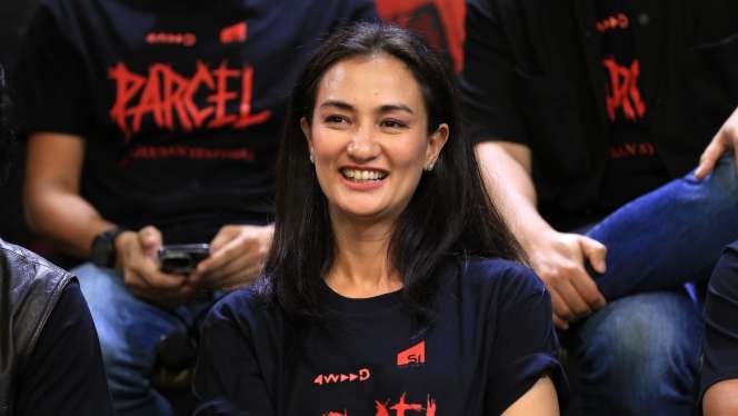 Atiqah Hasiholan Jadi Photo Journalist di Film 'The Parcel'