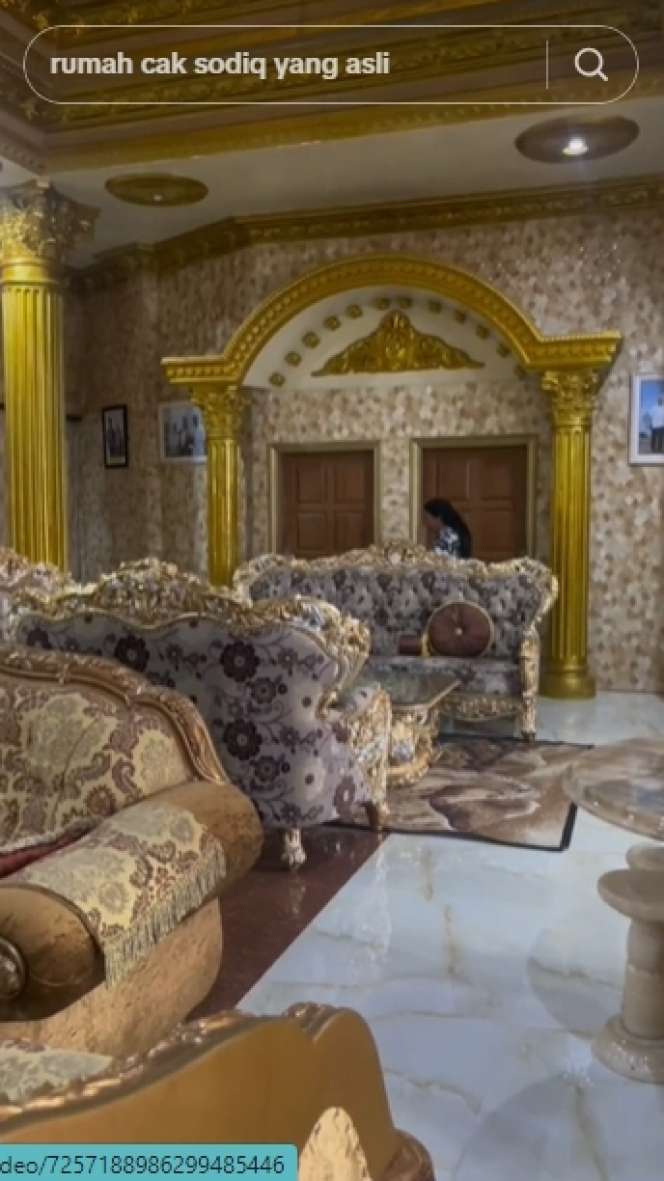 10 Adu Mewah Rumah Denny Caknan VS Cak Sodiq, Duel Raja Dangdut Koplo, Satunya Bak Istana `Emas`!
