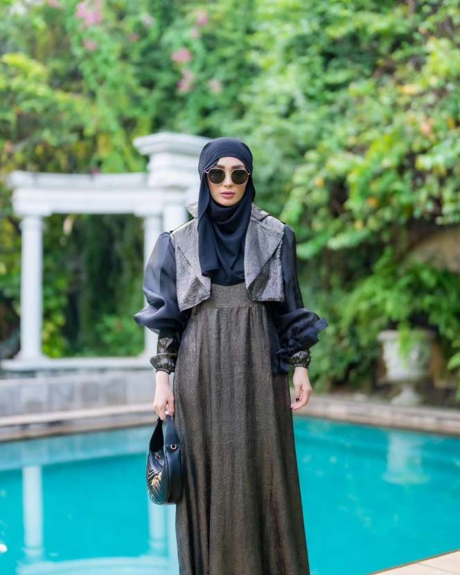 Artis Cantik Ini Dulu Tinggal di Rumah Berdinding Kayu Hingga Idap Kanker, Kini Jadi Pengusaha Sukses