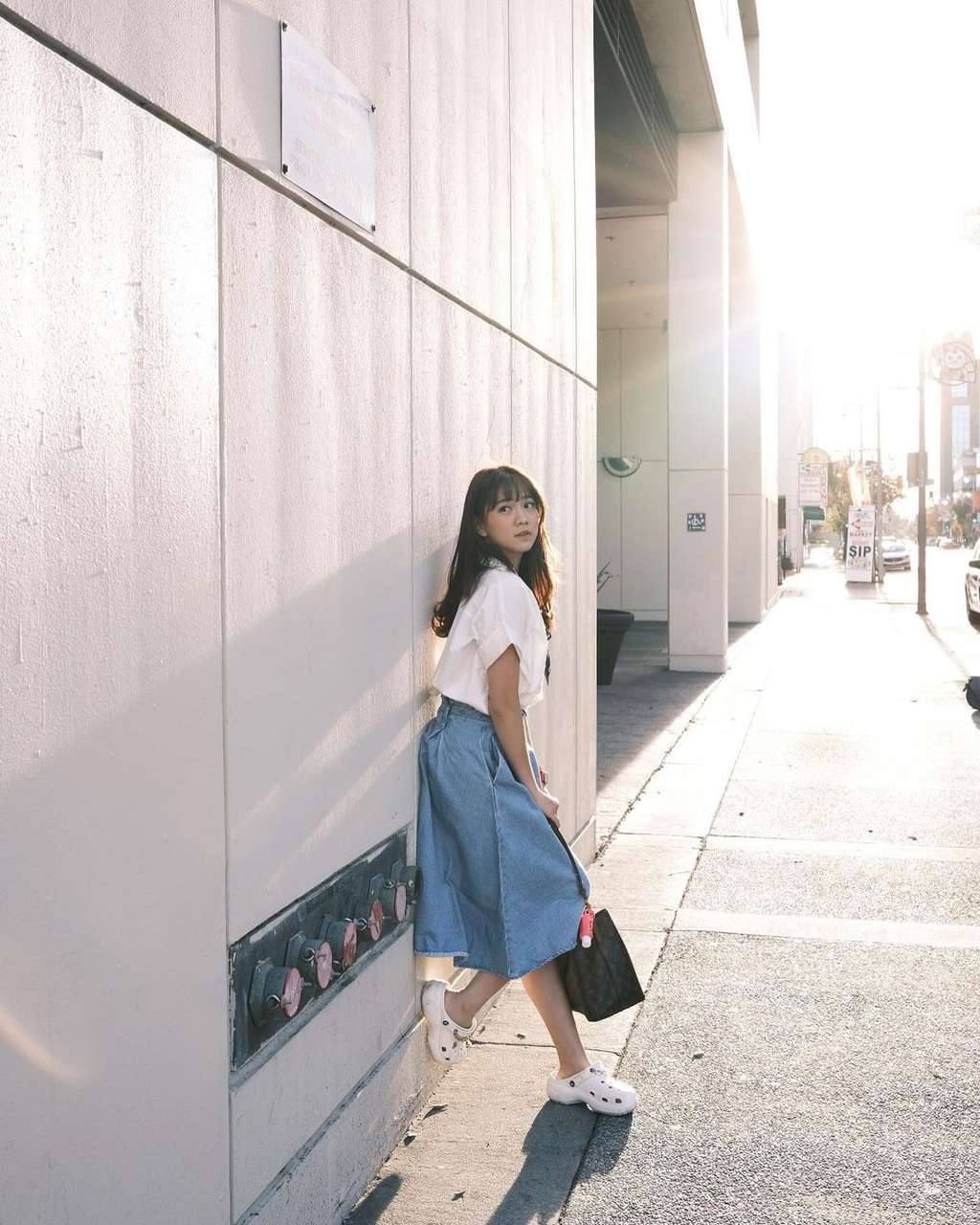 Pesona Shania Shanju eks JKT 48 yang Berhasil Luluhkan Hati Jonathan Christie 